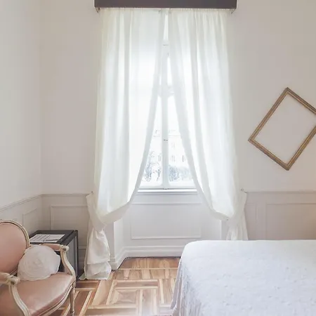 Pensión Piazza Venezia Le 4*