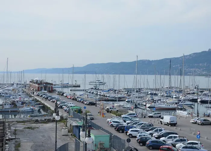 Pensión Piazza Venezia Le Trieste