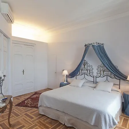 Piazza Venezia Le Trieste