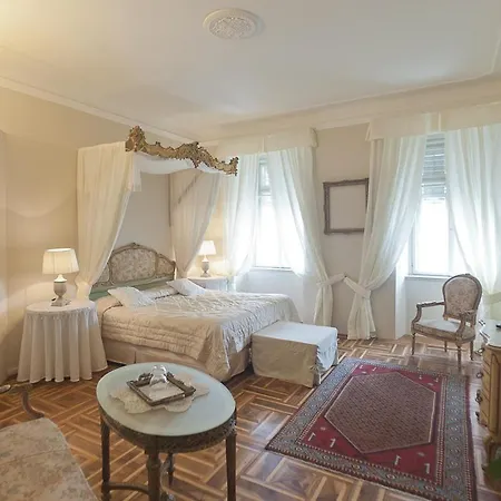 Piazza Venezia Le 4*