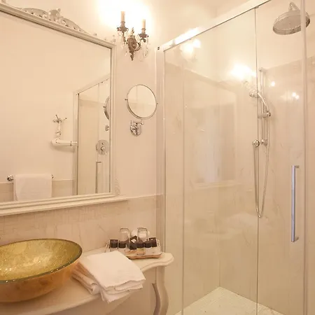 Piazza Venezia Le Guest house 4*