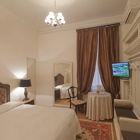 Piazza Venezia Le Πανσιόν