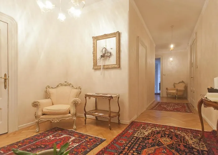 Piazza Venezia Le Guest house Trieste